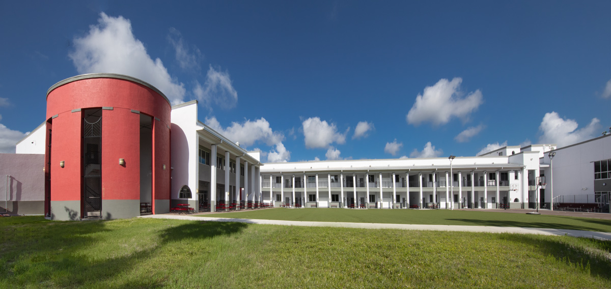 Architectural view of the courtyard at the Somerset Collegiate Preparatory Academy chater hs in Port St Lucie, FL.